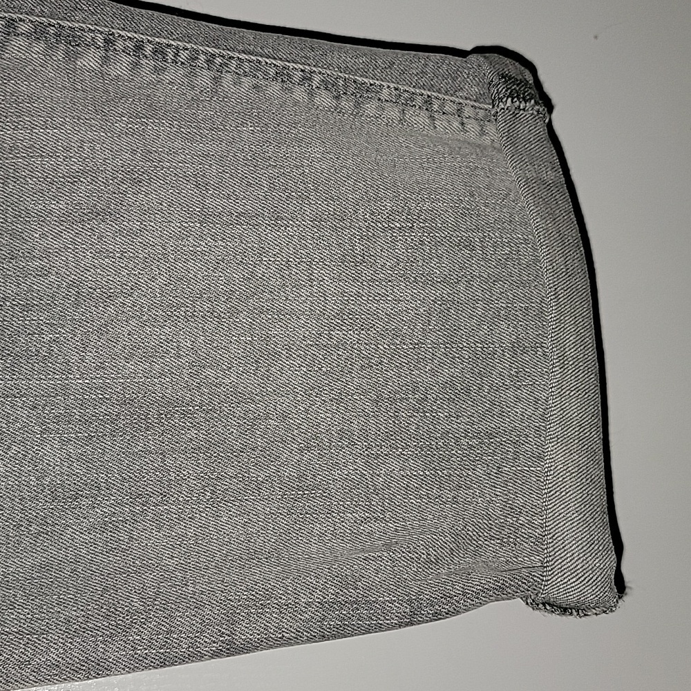 Old Navy Grey Jeans Pockets Distressed Size 16 Regular NWT Mid-Rise Boyfriend - Picture 2 of 6